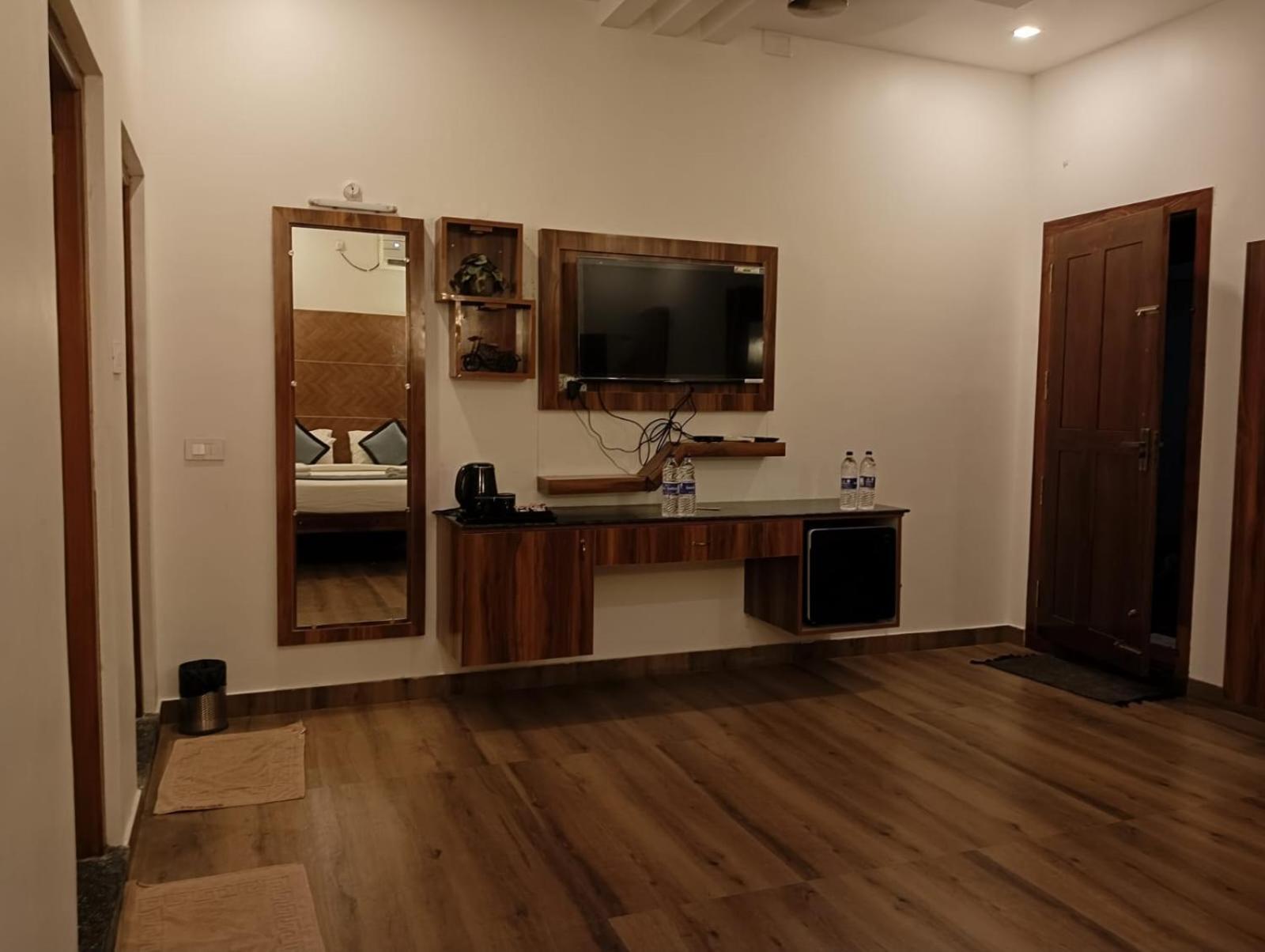 Grb Resort Tiruchchendur Bilik gambar